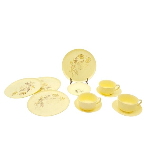 Vintage Taylor Smith Kid's Dish Set Yellow w/ Daisies Soft Plastic 1950s‎ Soft - Picture 1 of 7